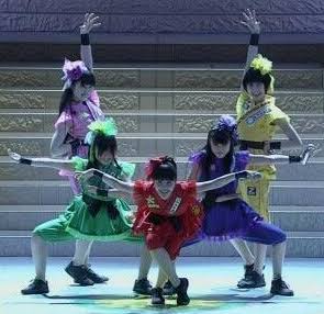 【何の意味がある?】決めポーズが集まるトピ