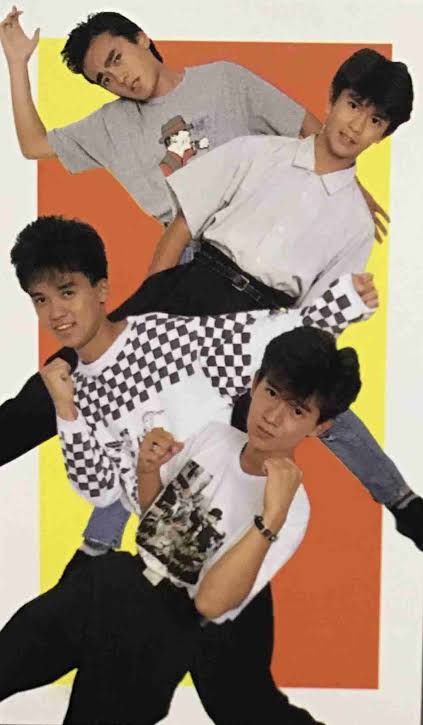 【何の意味がある?】決めポーズが集まるトピ