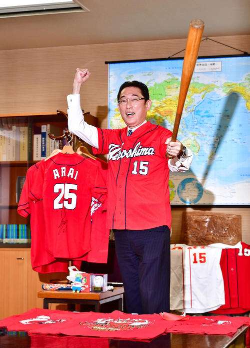気象予報士が「12年くらい天気の仕事してますけどはじめてですよ、『ふざけんなよ』って声出して言ったの」というくらいに関東の週末の気温がヤバい