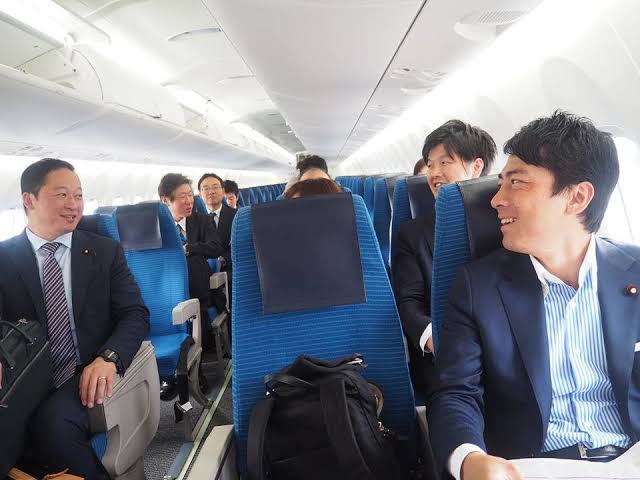 「毎日がエブリデイ」「頭痛が痛い」的な事をつぶやくトピ
