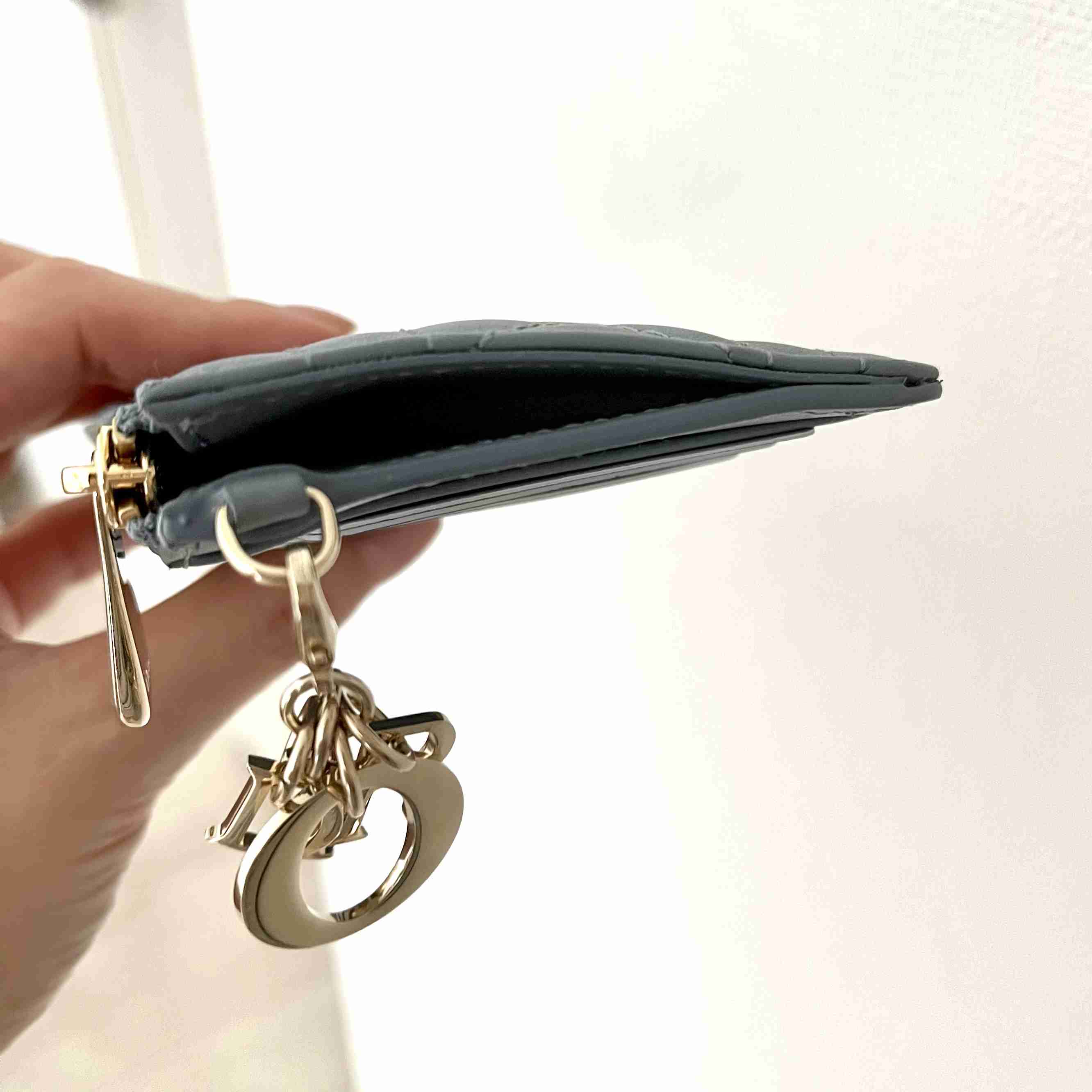 バッグの中身を見せてください【2022初夏】