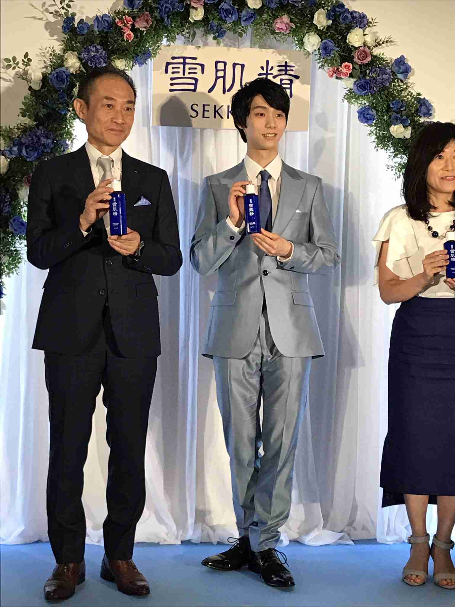 フィギュアスケート界の若きスター・鍵山優真、初の写真集を発売。ジュニア時代やノービス時代の写真も