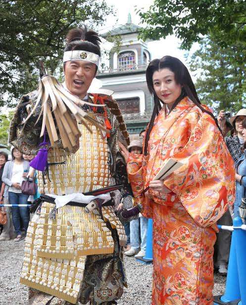 栗山千明　百万石まつり撮影禁止には擁護も…和傘の下に黒い日傘には「ガッカリ」の声
