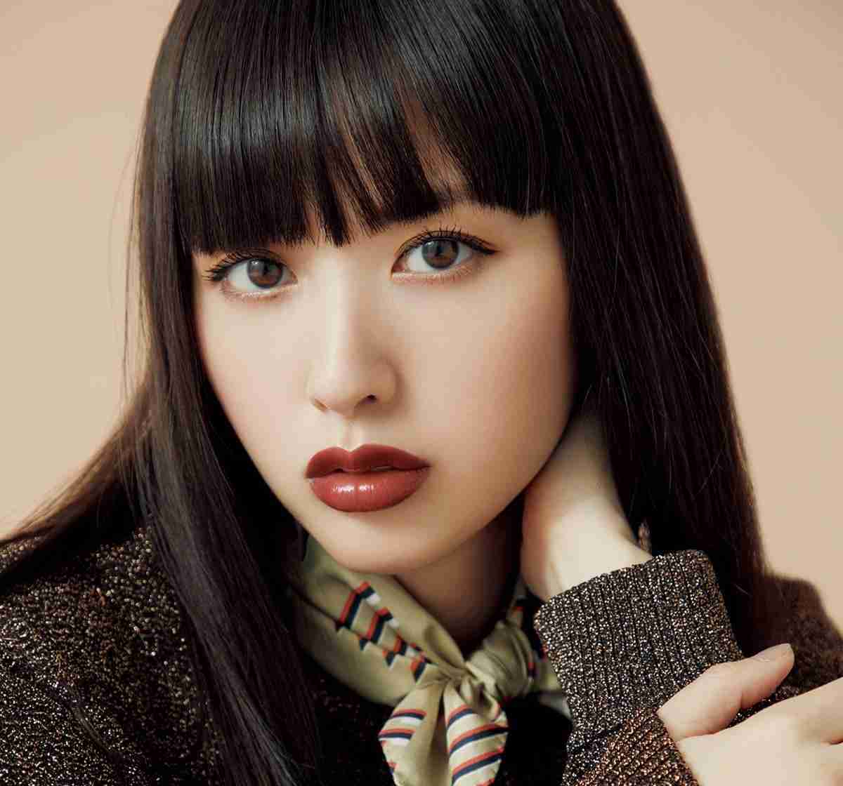 鈴木えみ、『漂流教室』“浅海先生”窪塚洋介と再会2ショットに反響「激アツすぎる」