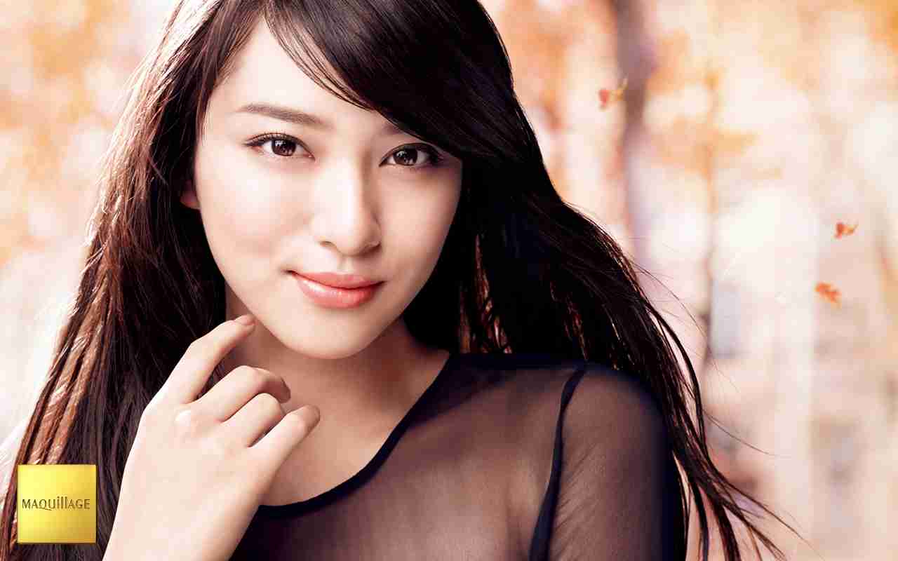 濃いメイクが似合うと思う芸能人、似合わないと思う芸能人