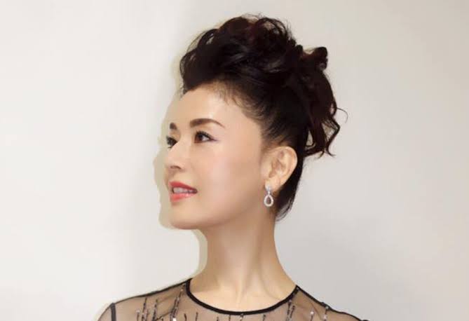 濃いメイクが似合うと思う芸能人、似合わないと思う芸能人