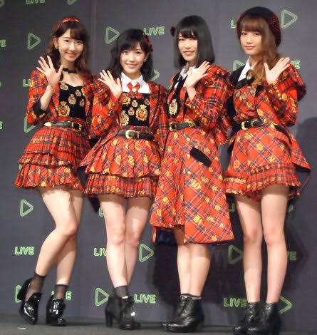 谷間に注目集まる、セクシーなランジェリー姿披露！ AKB48柏木由紀、村山彩希、下尾みうが『RAVIJOUR』新公式アンバサダーに就任