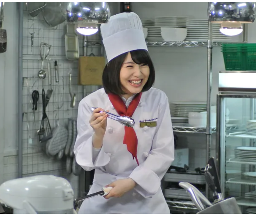 NHK朝ドラ『ちむどんどん』、厨房で髪をまとめない演出に批判殺到「私だったらブチ切れる」