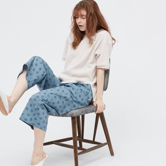 暑い！自宅でどんな服装してますか？（画像が有れば尚嬉しい）