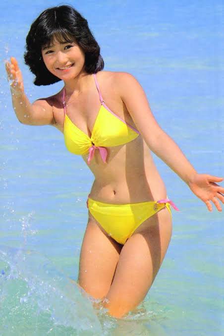 水着ってどのくらいの頻度で買い替えていますか?
