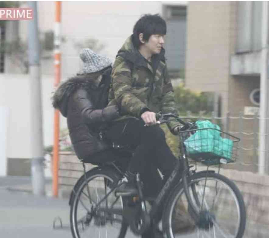 上原多香子、原因不明の体調不良を告白「何もないのに強い痒みが…」子供2人の姿も公開し話題