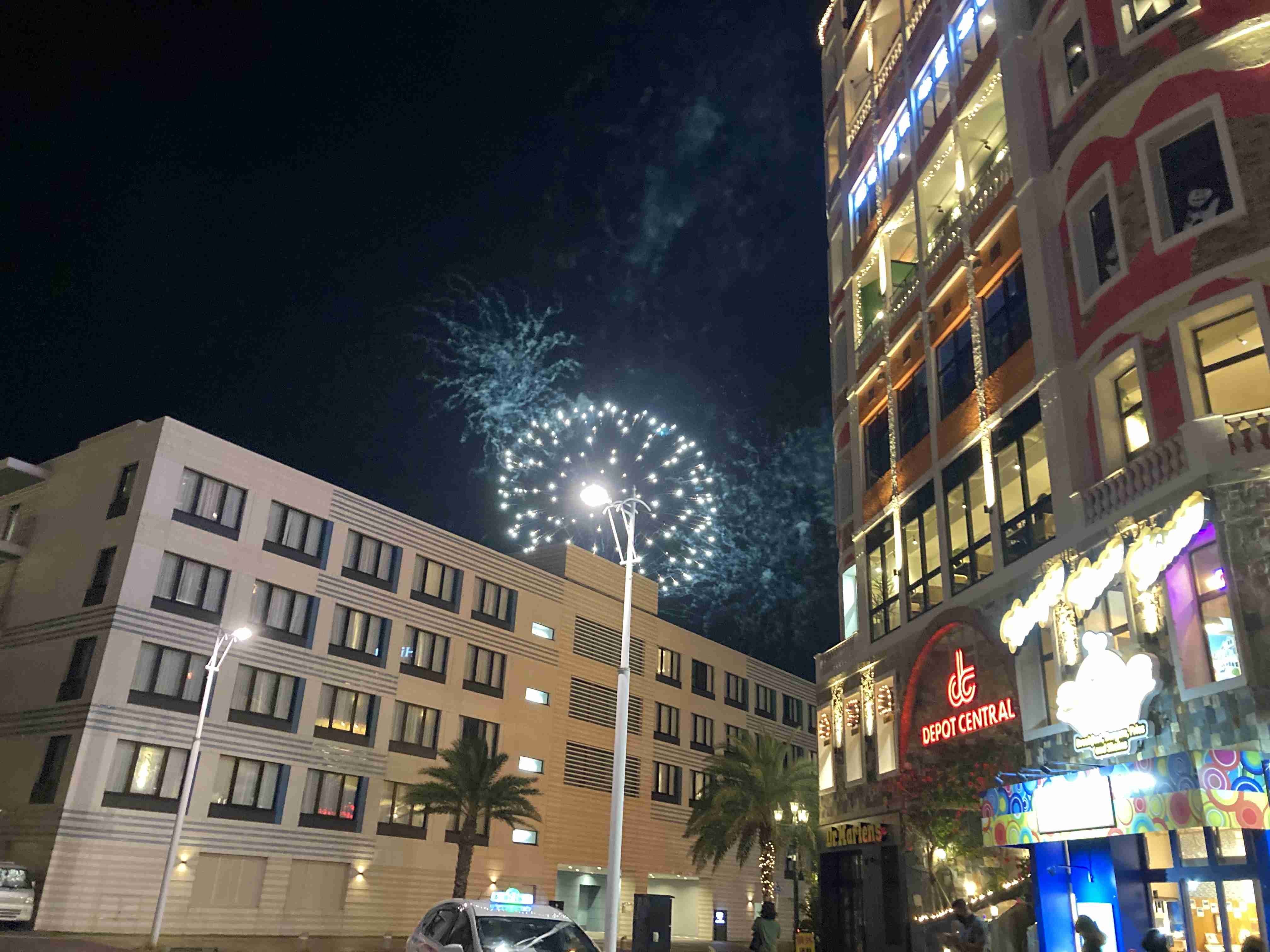 安室奈美恵さん花火ショー、3年ぶりに“聖地”沖縄で復活へ 秘蔵映像も上映