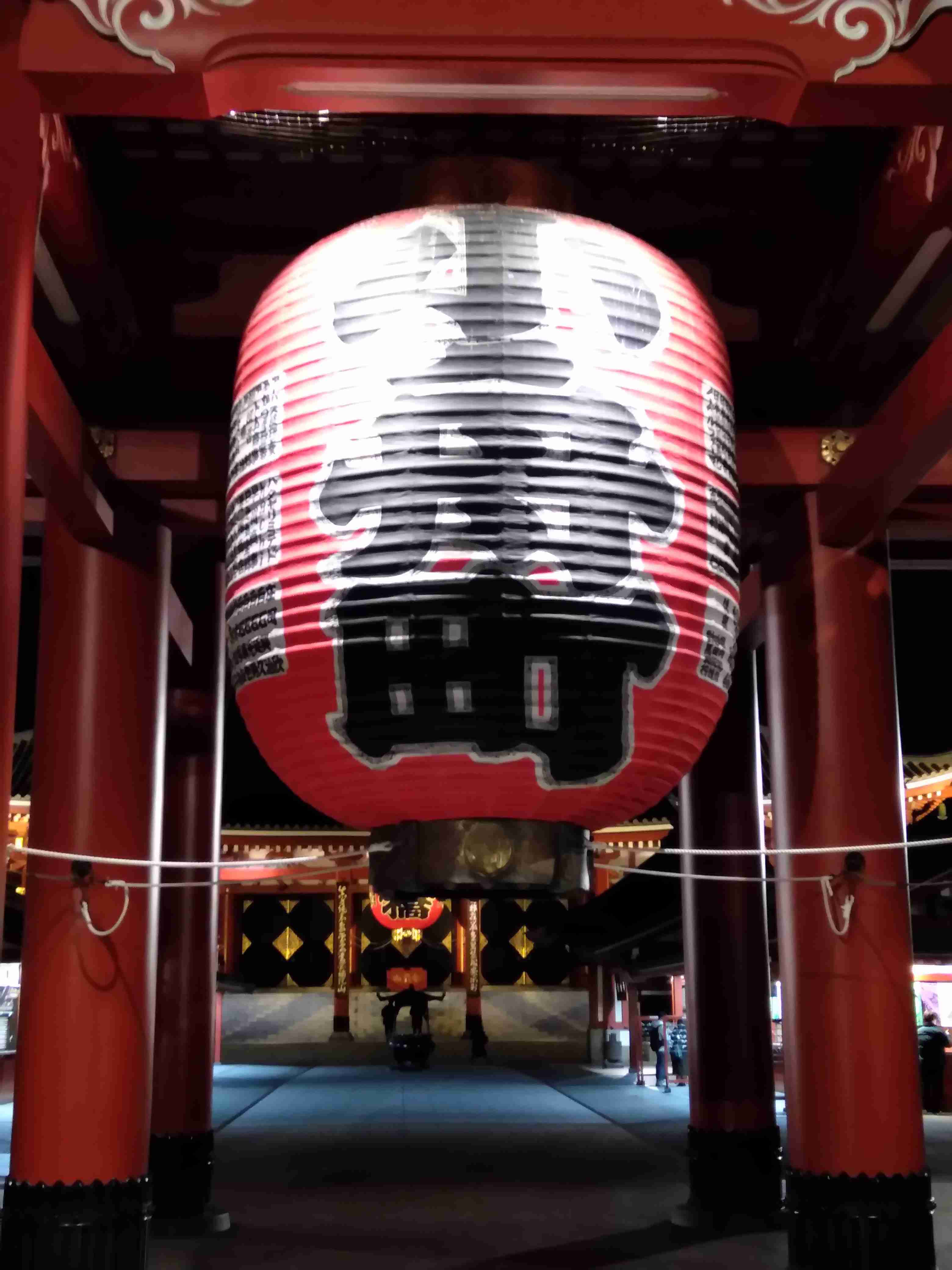 全国の感染者数18万人超「緊急事態宣言検討の時期」