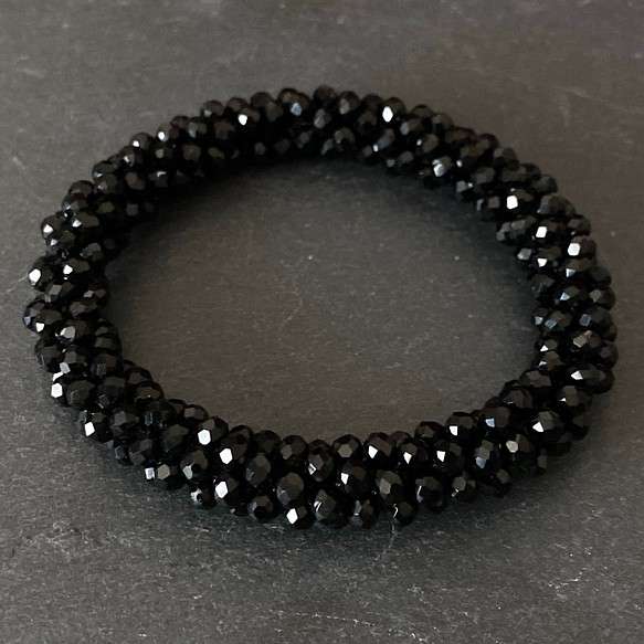 “まゆ毛整えた”女子中学生「3日間の別室登校」…“行き過ぎた指導”の声