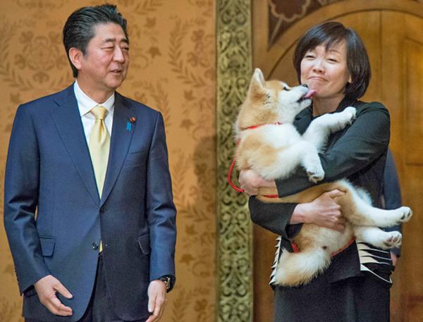 菅義偉前首相　安倍元首相は「寂しがり屋でもありました」、銃撃の一報受け「そばにいてやりたい」と奈良へ