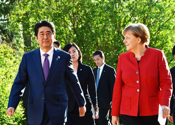 菅義偉前首相　安倍元首相は「寂しがり屋でもありました」、銃撃の一報受け「そばにいてやりたい」と奈良へ
