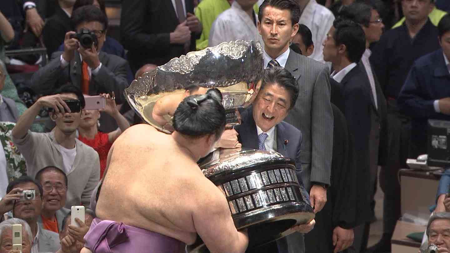 菅義偉前首相　安倍元首相は「寂しがり屋でもありました」、銃撃の一報受け「そばにいてやりたい」と奈良へ