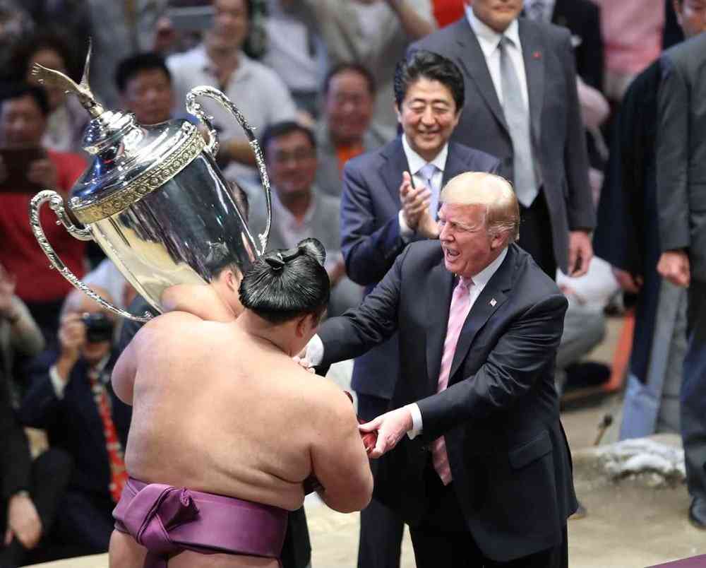 菅義偉前首相　安倍元首相は「寂しがり屋でもありました」、銃撃の一報受け「そばにいてやりたい」と奈良へ