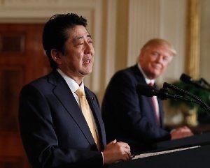 菅義偉前首相 安倍元首相は「寂しがり屋でもありました」、銃撃の一報受け「そばにいてやりたい」と奈良へ