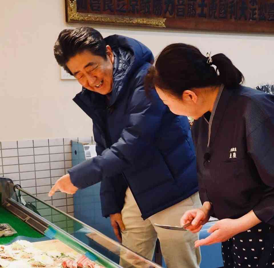 菅義偉前首相　安倍元首相は「寂しがり屋でもありました」、銃撃の一報受け「そばにいてやりたい」と奈良へ