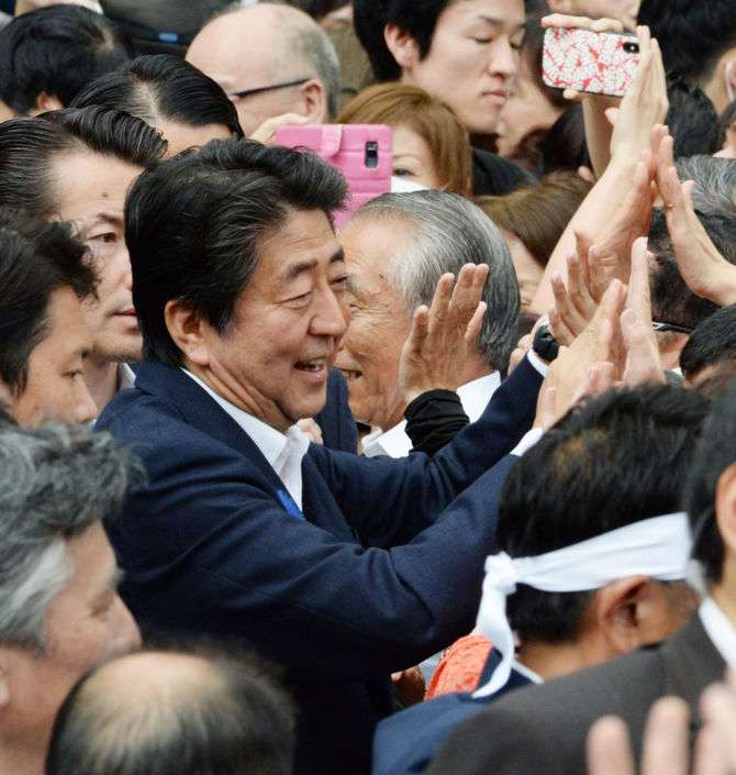 菅義偉前首相　安倍元首相は「寂しがり屋でもありました」、銃撃の一報受け「そばにいてやりたい」と奈良へ