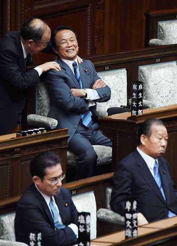 菅義偉前首相 安倍元首相は「寂しがり屋でもありました」、銃撃の一報受け「そばにいてやりたい」と奈良へ