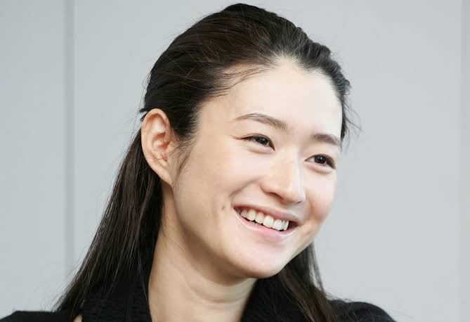 色白だと思う芸能人は？