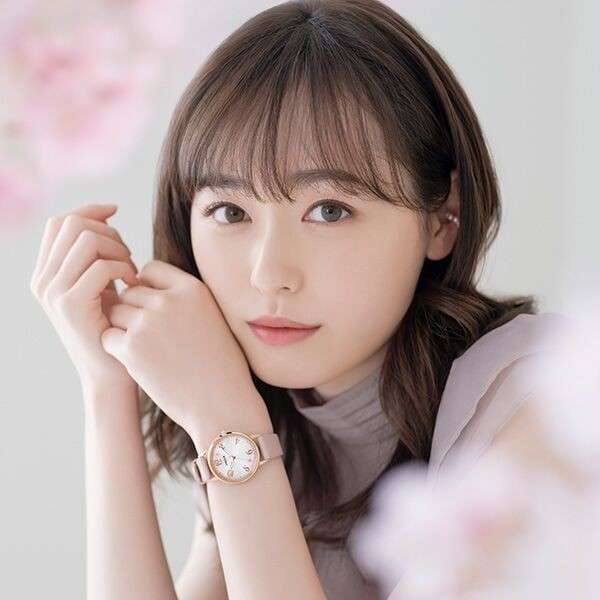色白だと思う芸能人は？