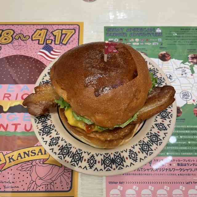 人気10代モデル「朝昼はガッツリ食べます」献立紹介も...　ネット衝撃「こんな量15秒で食べちゃう」