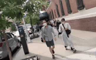 バルコニーからはしご車で男性救助 金沢・片町のビル