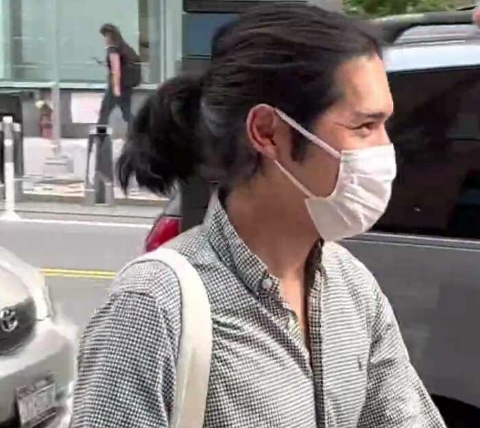 バルコニーからはしご車で男性救助 金沢・片町のビル