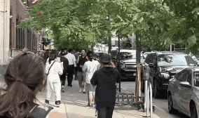 バルコニーからはしご車で男性救助 金沢・片町のビル