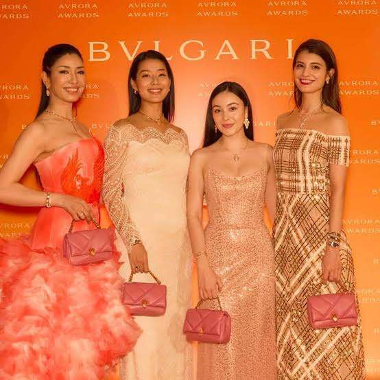 後藤久美子の長女エレナ、豪華ジュエリーで圧倒的美…「アメージング！」「ママに負けないくらい綺麗」