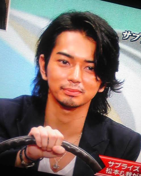 男性芸能人の髭、似合ってたら+ボタンを押すトピPart7