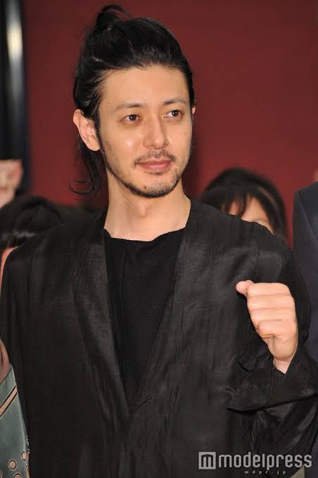 男性芸能人の髭、似合ってたら+ボタンを押すトピPart7