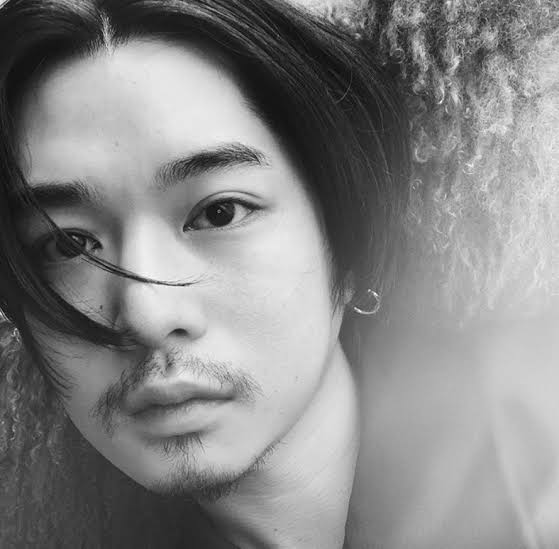 男性芸能人の髭、似合ってたら+ボタンを押すトピPart7