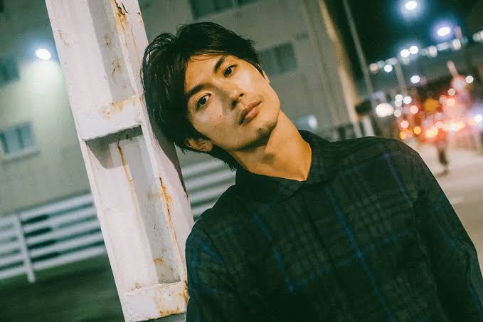 男性芸能人の髭、似合ってたら+ボタンを押すトピPart7