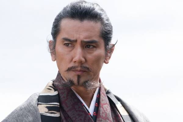男性芸能人の髭、似合ってたら+ボタンを押すトピPart7