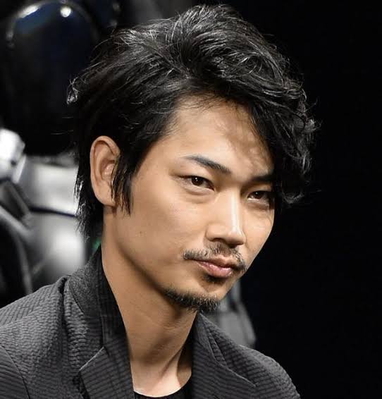 男性芸能人の髭、似合ってたら+ボタンを押すトピPart7