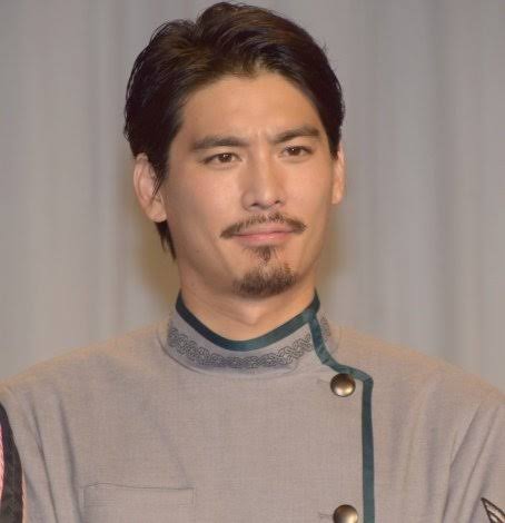 男性芸能人の髭、似合ってたら+ボタンを押すトピPart7