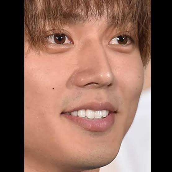 男性芸能人の髭、似合ってたら+ボタンを押すトピPart7