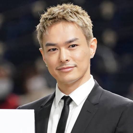 男性芸能人の髭、似合ってたら+ボタンを押すトピPart7
