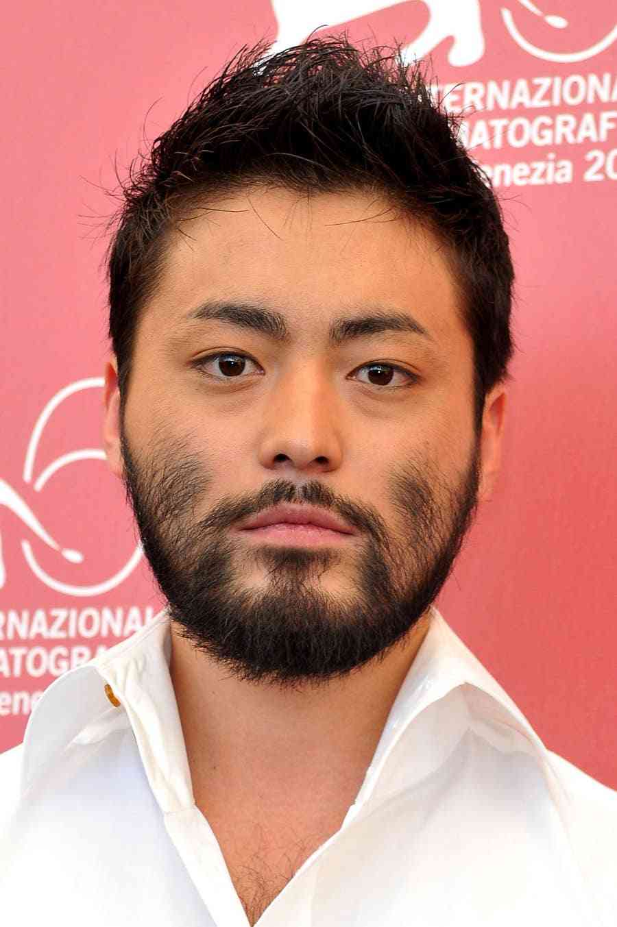肌が綺麗な男性芸能人が見たい