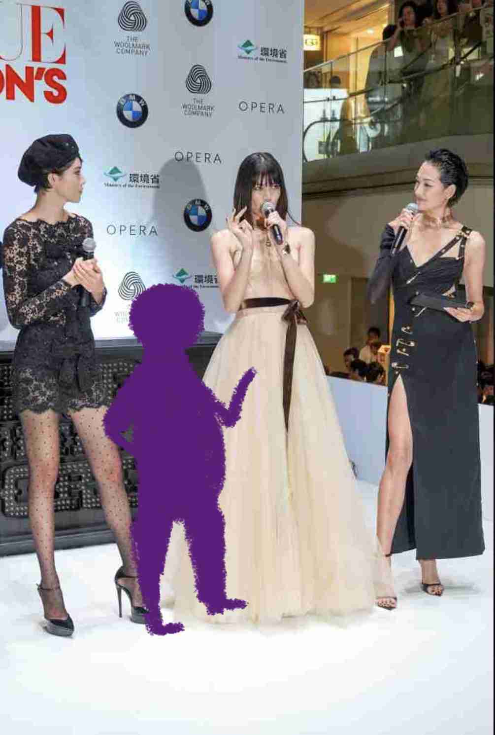 森星　驚愕の9頭身美脚！マークジェイコブスとのコラボコーデを披露