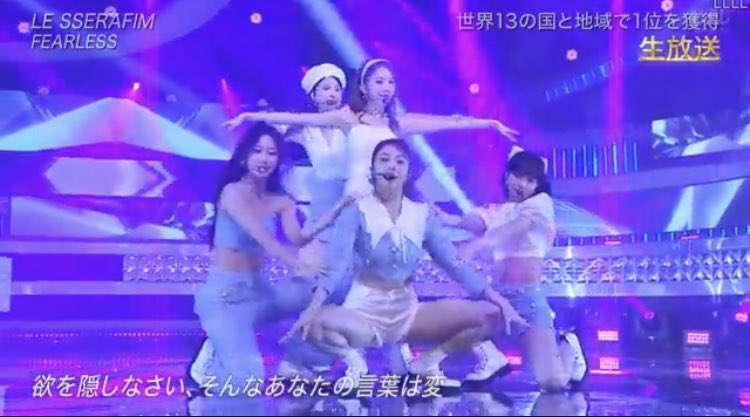 宮脇咲良『SEE LV』レセプションイベント登場 ルイ・ヴィトン纏いミニスカートから美脚