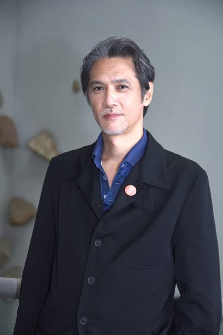 川崎麻世、59歳現在の姿がイケオジ!6日間で4・5キロ減量にも成功「カッコイイ」「足長い」