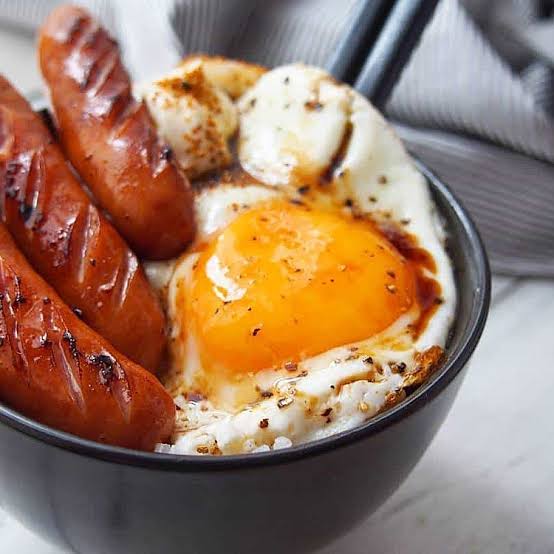 今冷蔵庫にある食材で最高にカロリーの高い物を作ったら何ができる？
