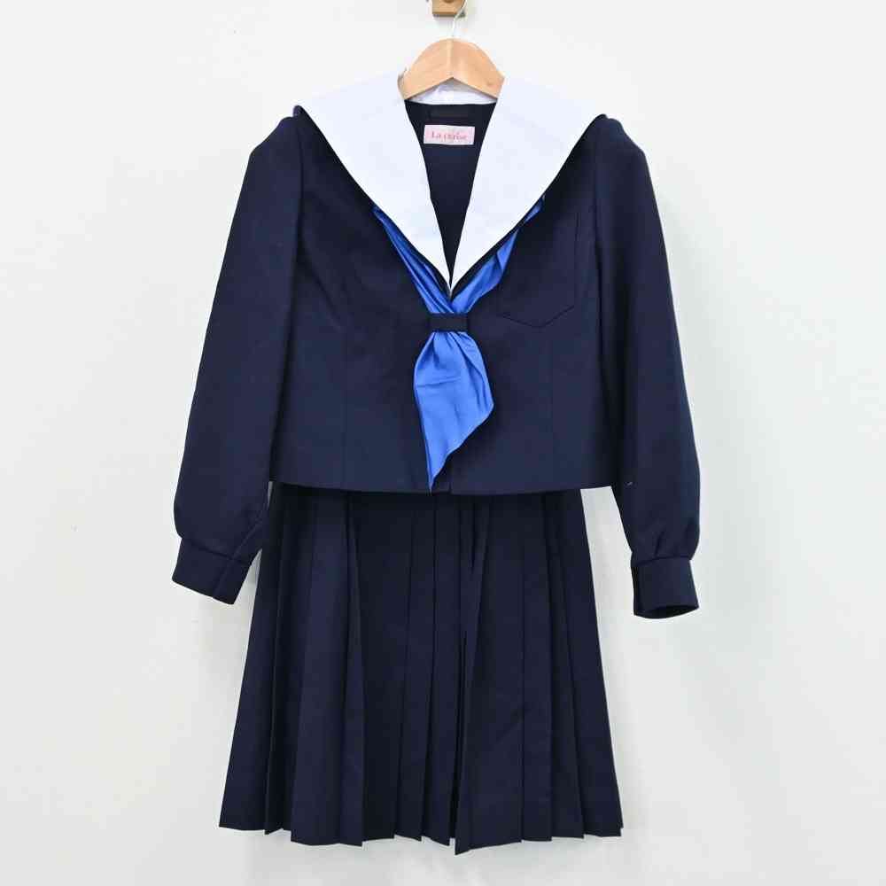 ブレザーの制服を着た事無い人