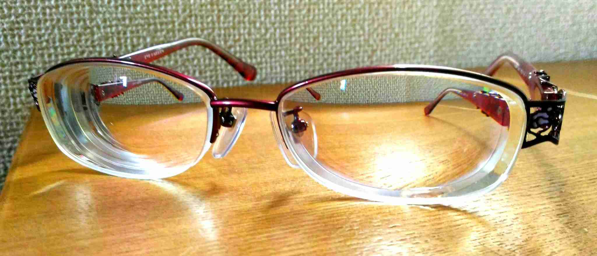 【コンタクト】メガネユーザーの方!【使えない】