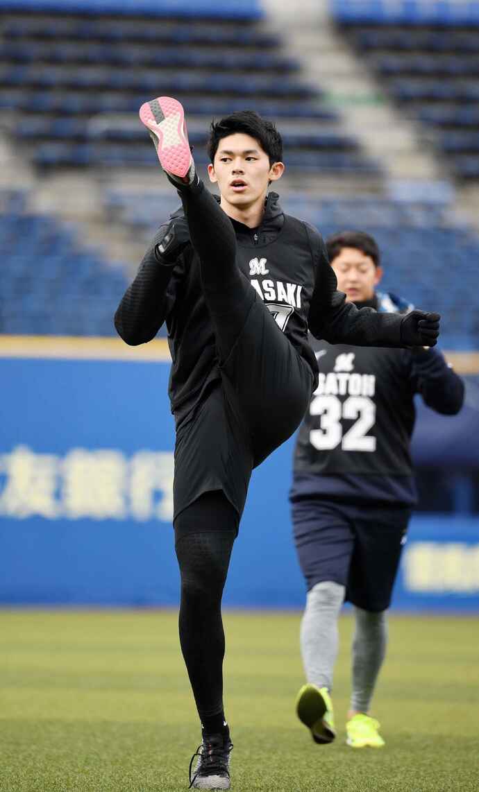 佐々木朗希「心臓の音聞こえます」 大好きなあいみょんと初対面で顔真っ赤、照れまくる